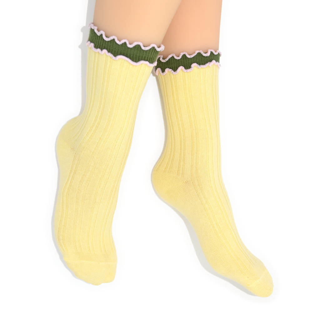 Ribbed Lettuce Edge Quarter Crew Socks - Yellow