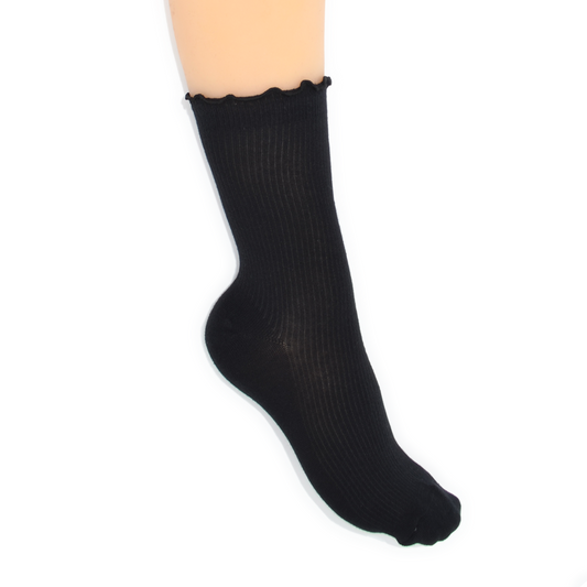 Lettuce Ruffle Top Quarter Crew Socks - Black