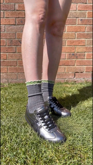 Alice Ribbed Double Lettuce Crew - Dark Grey