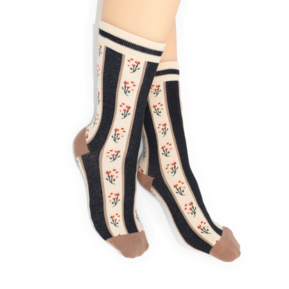 Vintage Panel Floral Quarter Crew Socks