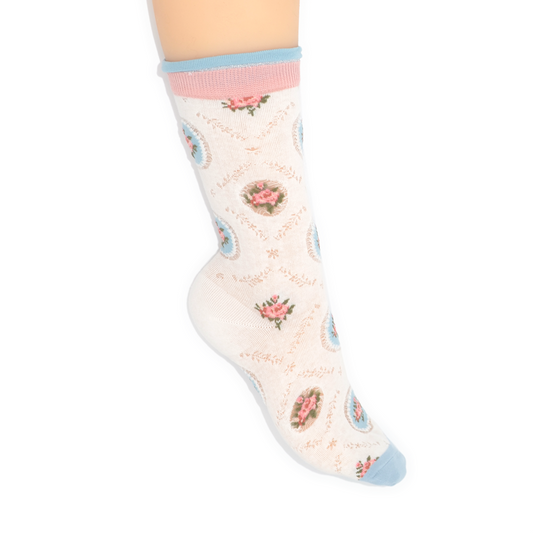 Rosette Knit Crew Socks
