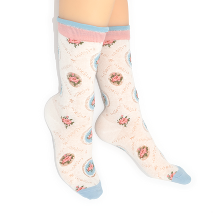 Rosette Knit Crew Socks